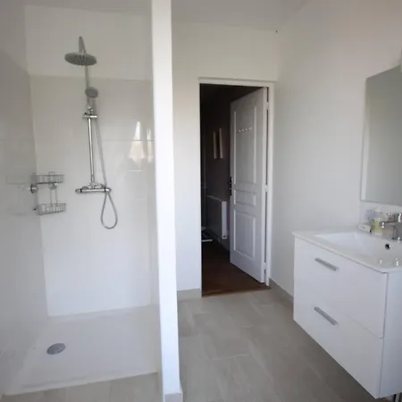 Dom wakacyjny Le Mans - Very Comfortable For Up To 9 Degré